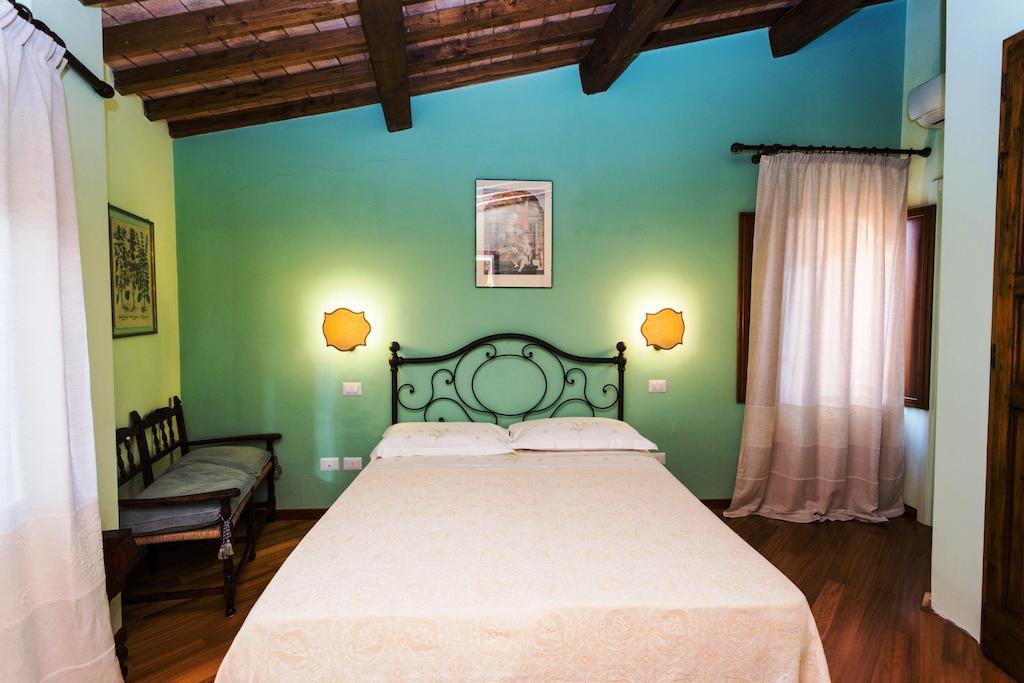 بيرودجا Antico Acquedotto B&B الغرفة الصورة